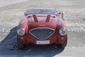 Austin Healey 100 in rot Austin Healey 100 in rot