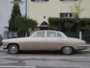 Jaguar-420G Seitenansicht Jaguar-420G Seitenansicht