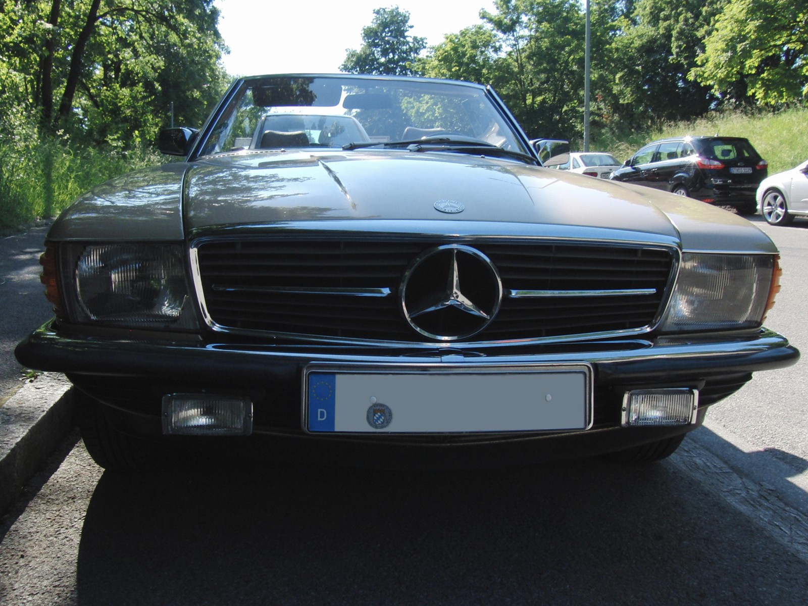 Frontansicht Mercedes 280SL R 107 Frontansicht Mercedes 280SL R 107