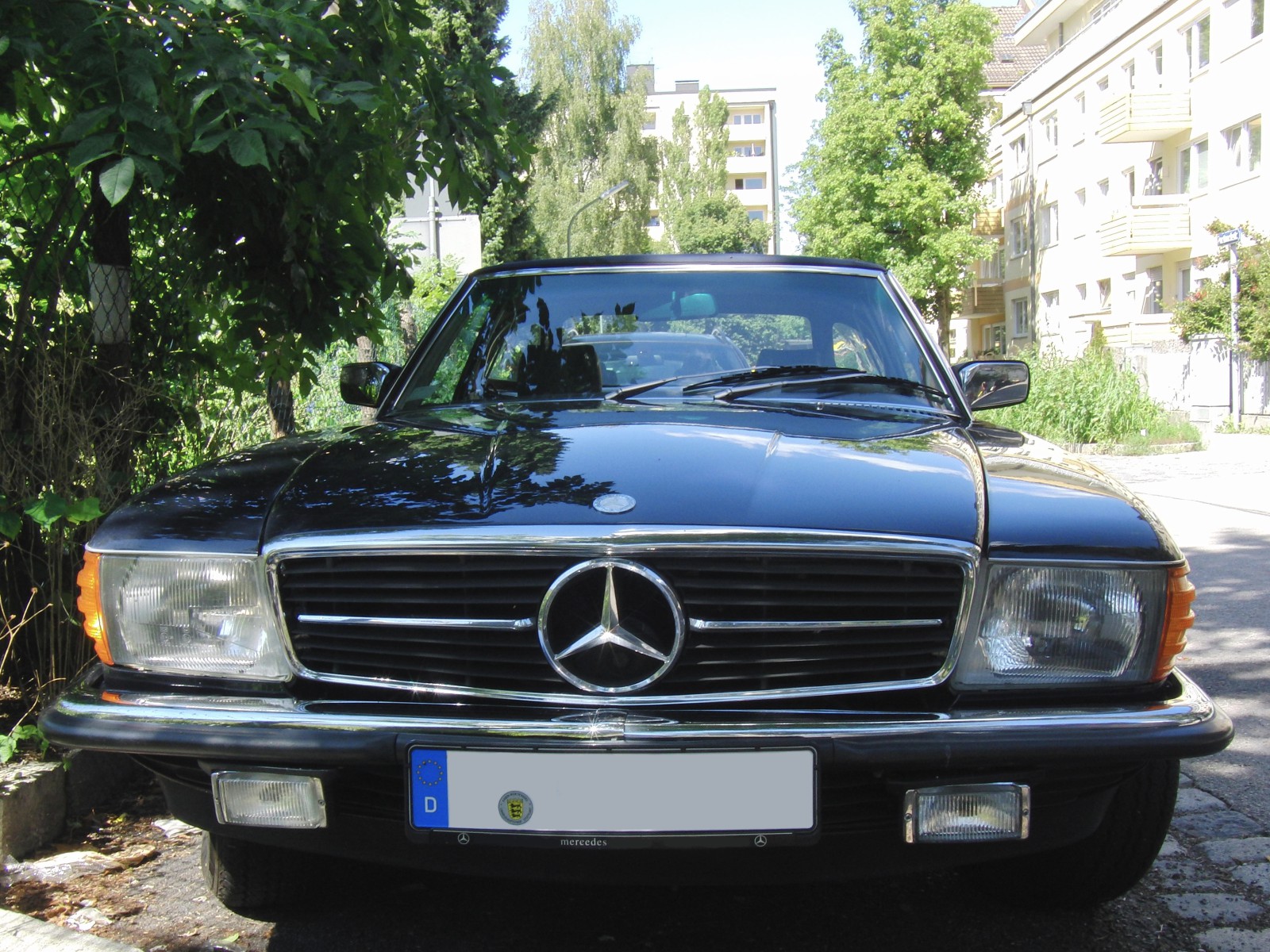 Mercedes 280 SL R 107 Frontansicht Mercedes 280 SL R 107 Frontansicht
