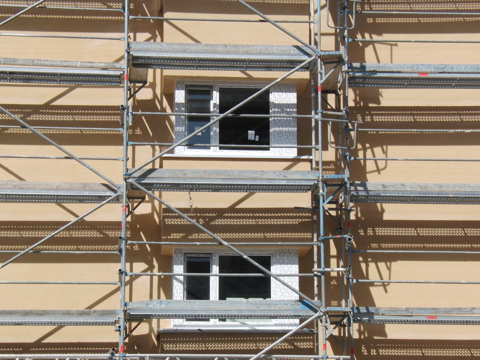 Gerüst am Neubau  Gerüst am Neubau