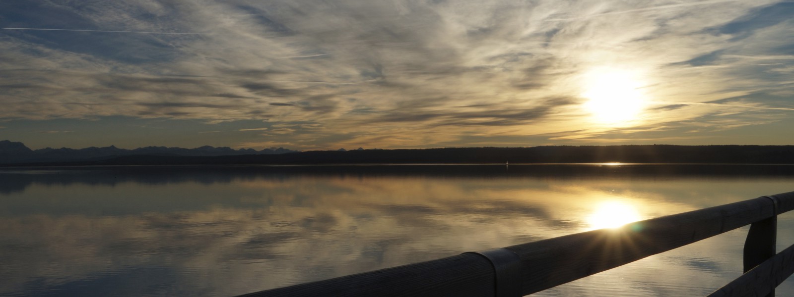 Januarabend auf dem Steg am Ammersee Wallpaper 3840x1440 Januarabend auf dem Steg am Ammersee Wallpaper 3840x1440