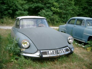 Verschrotteter Citroen DS Verschrotteter Citroen DS