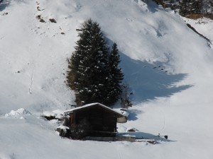Holzhütte in Schneelandschaft 2 Holzhütte in Schneelandschaft 2