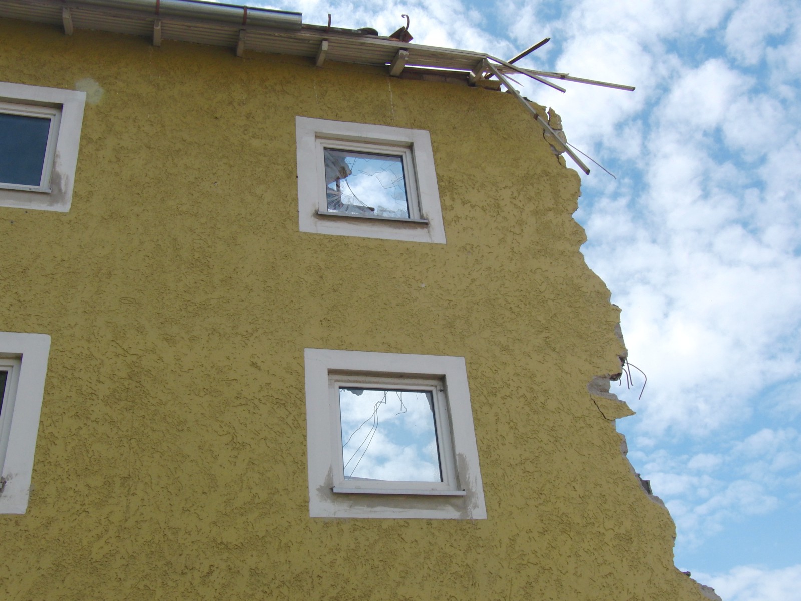 Die Fenster sind noch da Die Fenster sind noch da