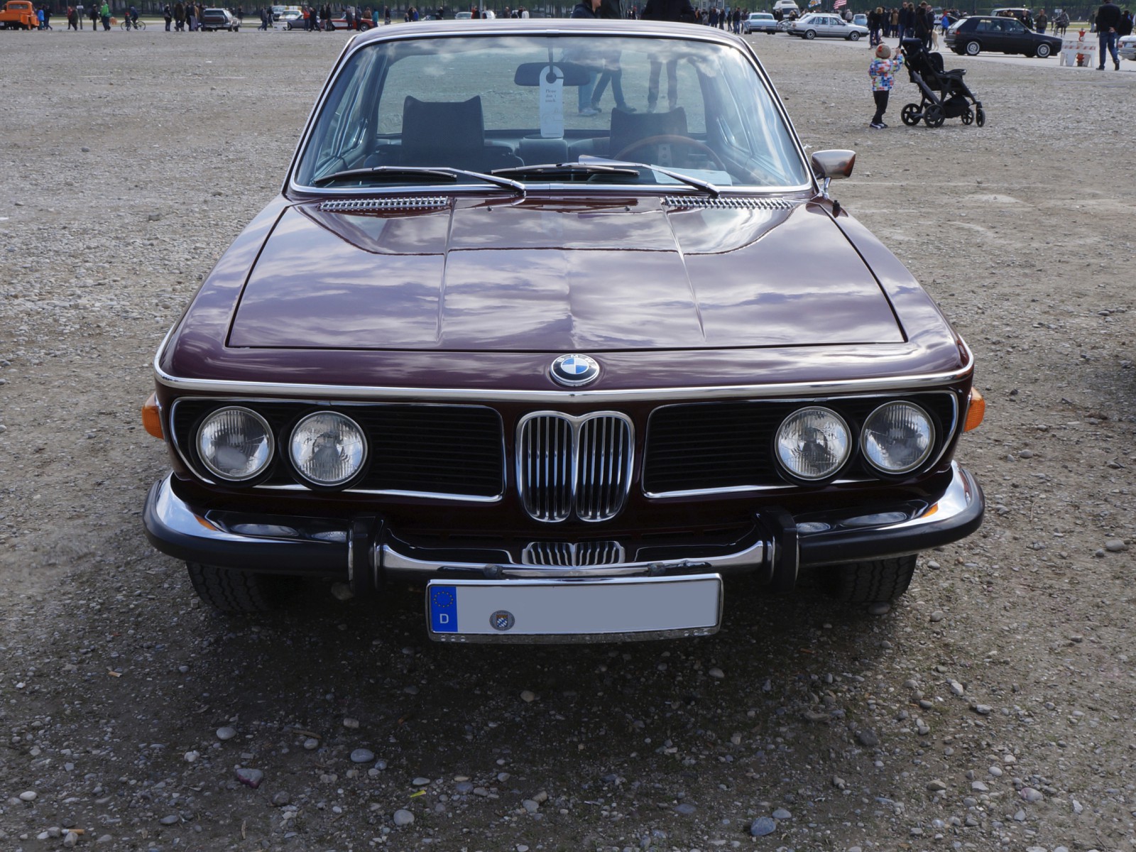 BMW 3.0 CSi weinrot 2 BMW 3.0 CSi weinrot 2