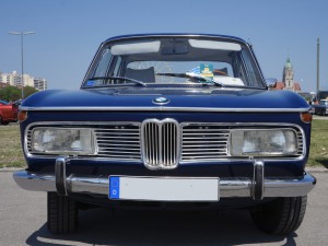 Frontansicht BMW 2000 (E 121) Frontansicht BMW 2000 (E 121)