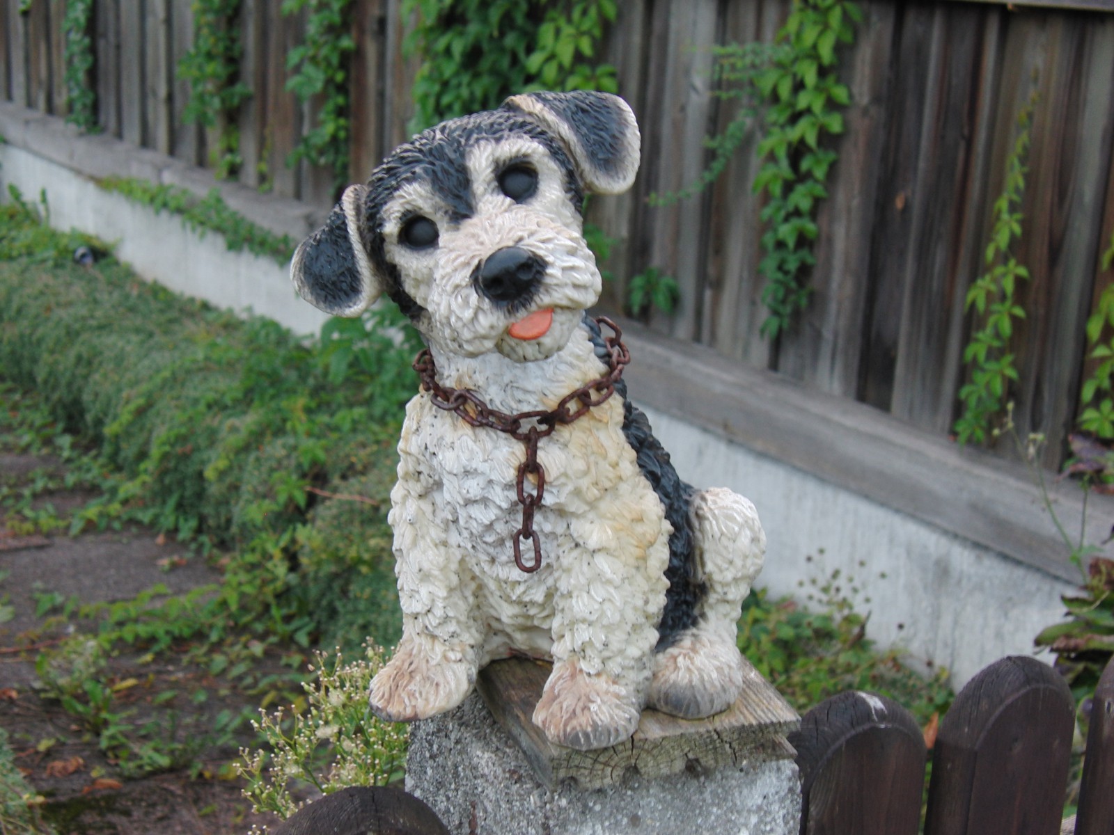 Trollige Hundefigur Trollige Hundefigur