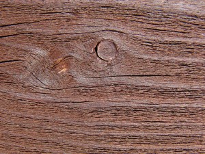 Holzbrett rotbraun mit Astloch Holzbrett rotbraun mit Astloch
