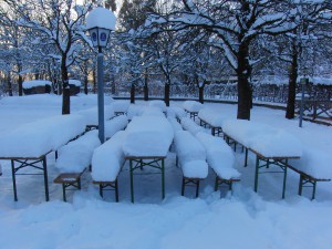 Verschneiter Biergarten Verschneiter Biergarten