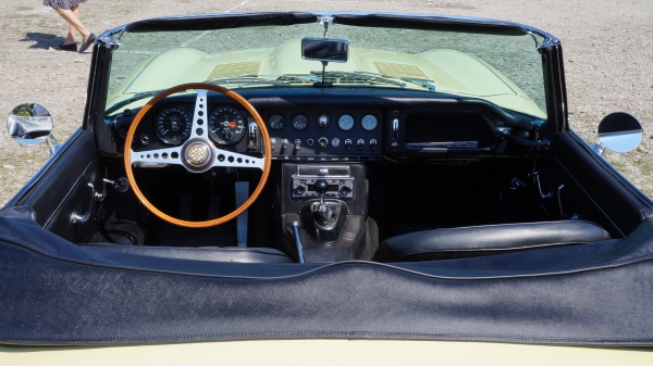 Cockpit-Jagaur E-Type